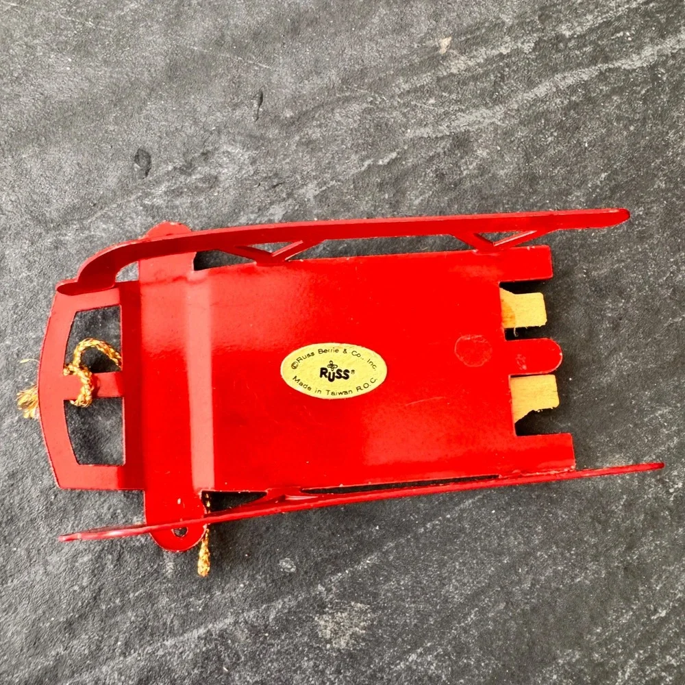 Russ Berrie Red Metal Sled Christmas Ornament Wooden Seat Holiday‎ Decor
